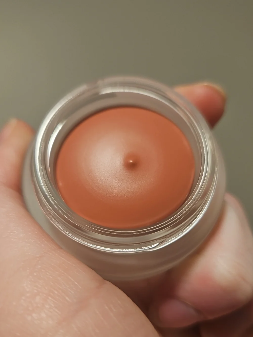 Go By Glimmer- Avon- Velvet Vanilla